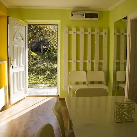 Guest house Indahouse Vendeghaz Pere